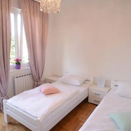 Evropa Auberge de jeunesse *